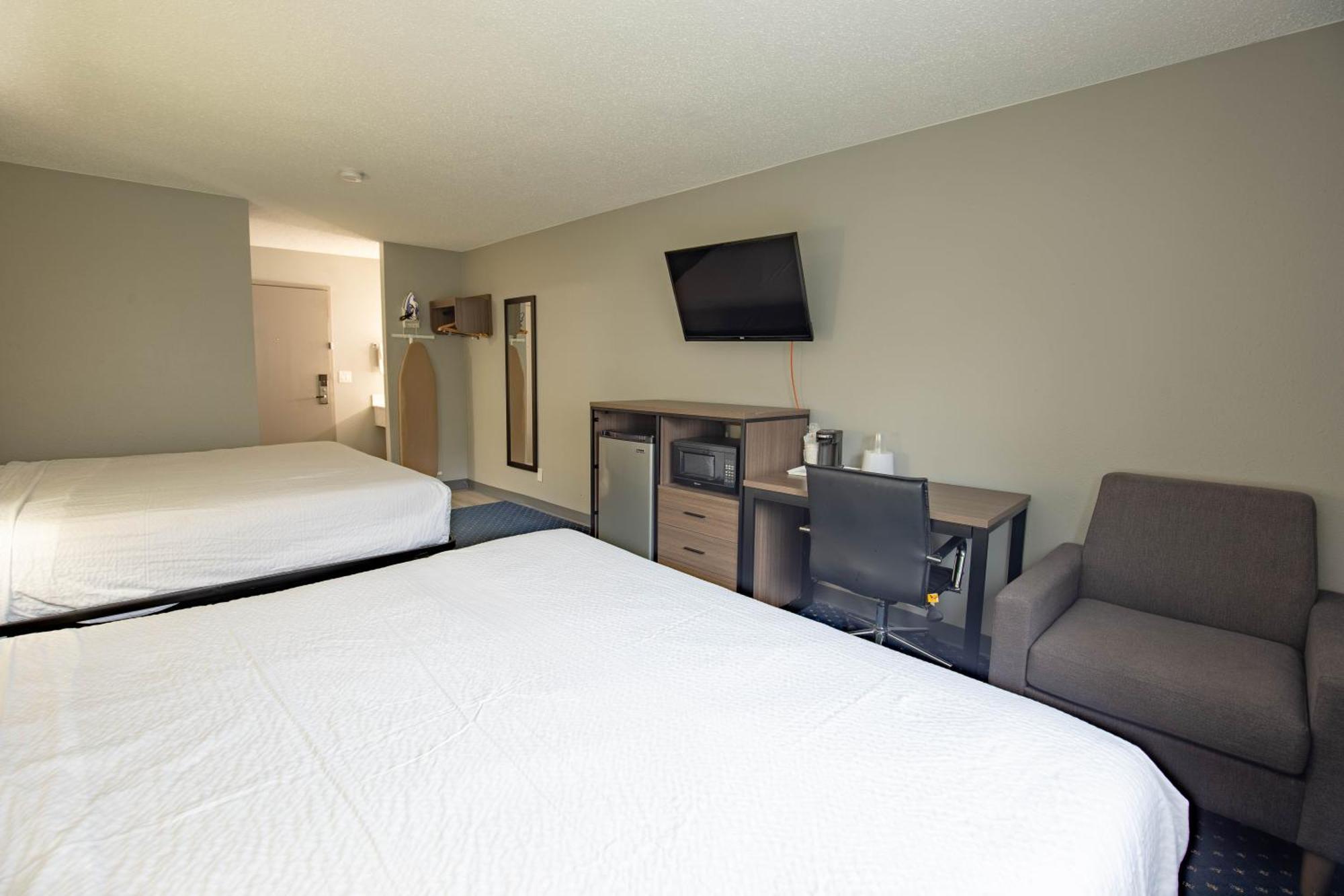 Super 8 By Wyndham Rockford I-90 Casino District Hotell Exteriör bild